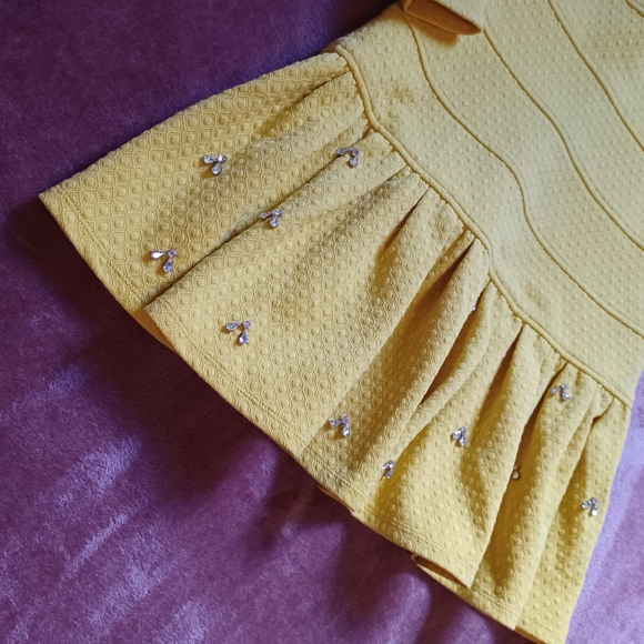 Yellow Mini Bee dress jewel accent thick lined gorgeous feminin ruffles Bey mini - Picture 2 of 13